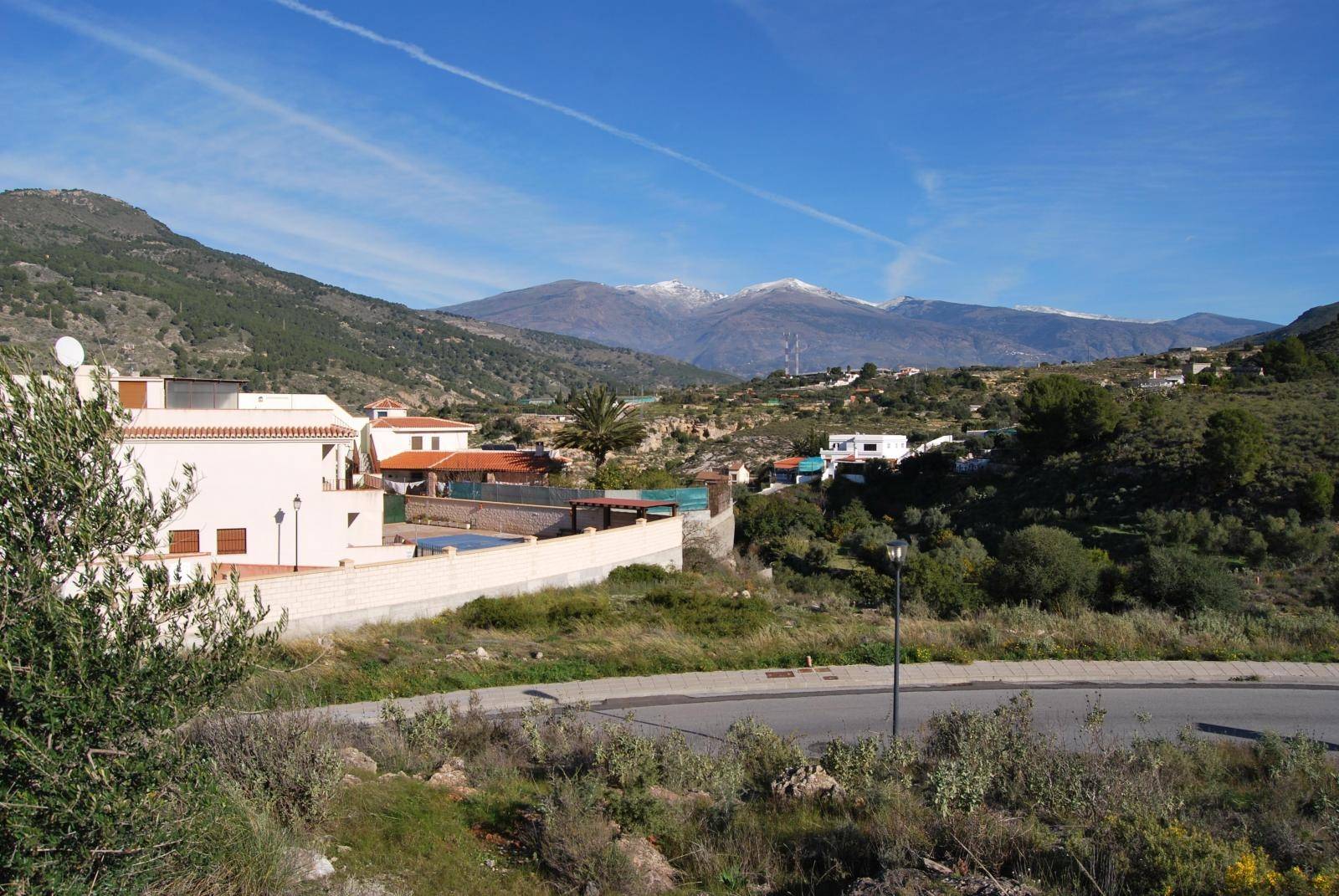 участок земли в продаже в Vélez de Benaudalla