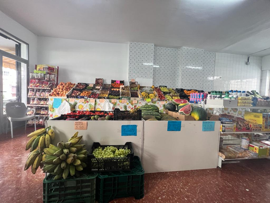 سوبر ماركت للبيع في Salobreña Costa