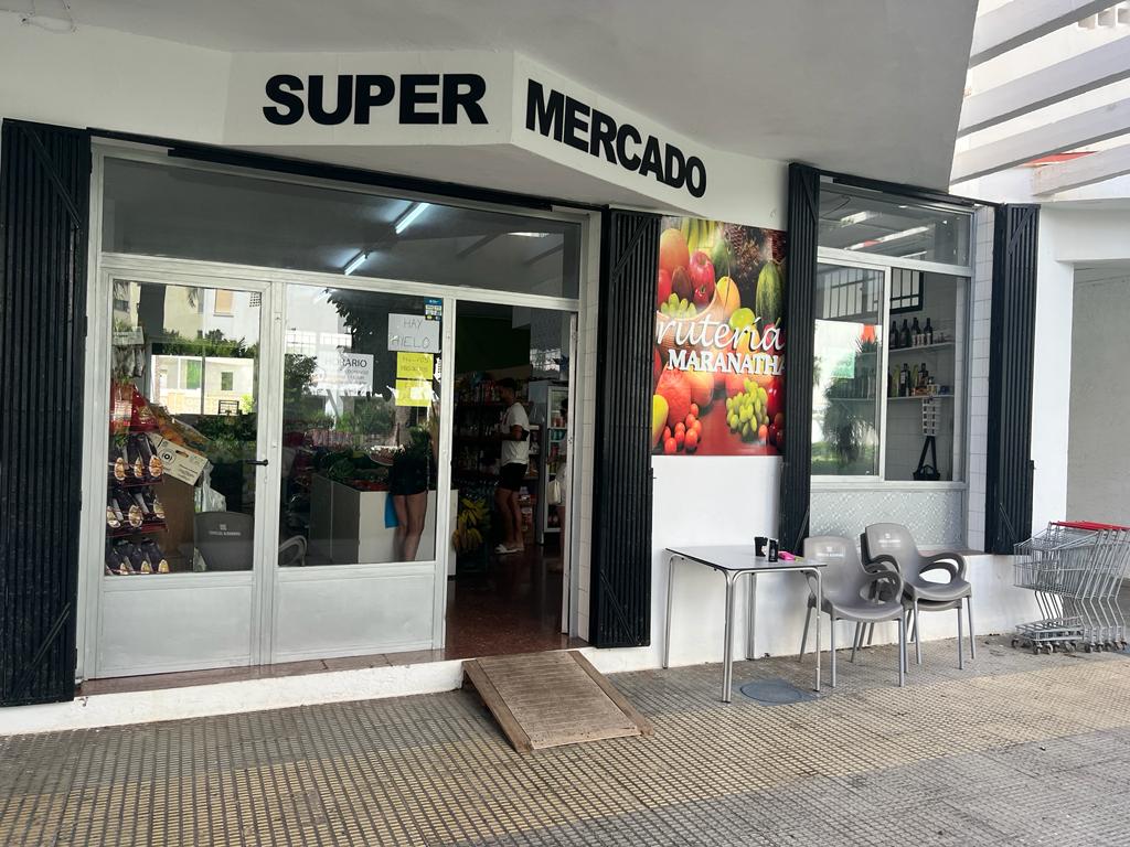 Supermarket v prodeji in Salobreña Costa