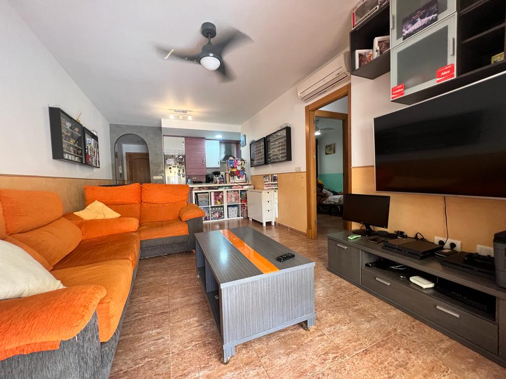 Nice flat with terrace for sale in Vélez de Benaudalla