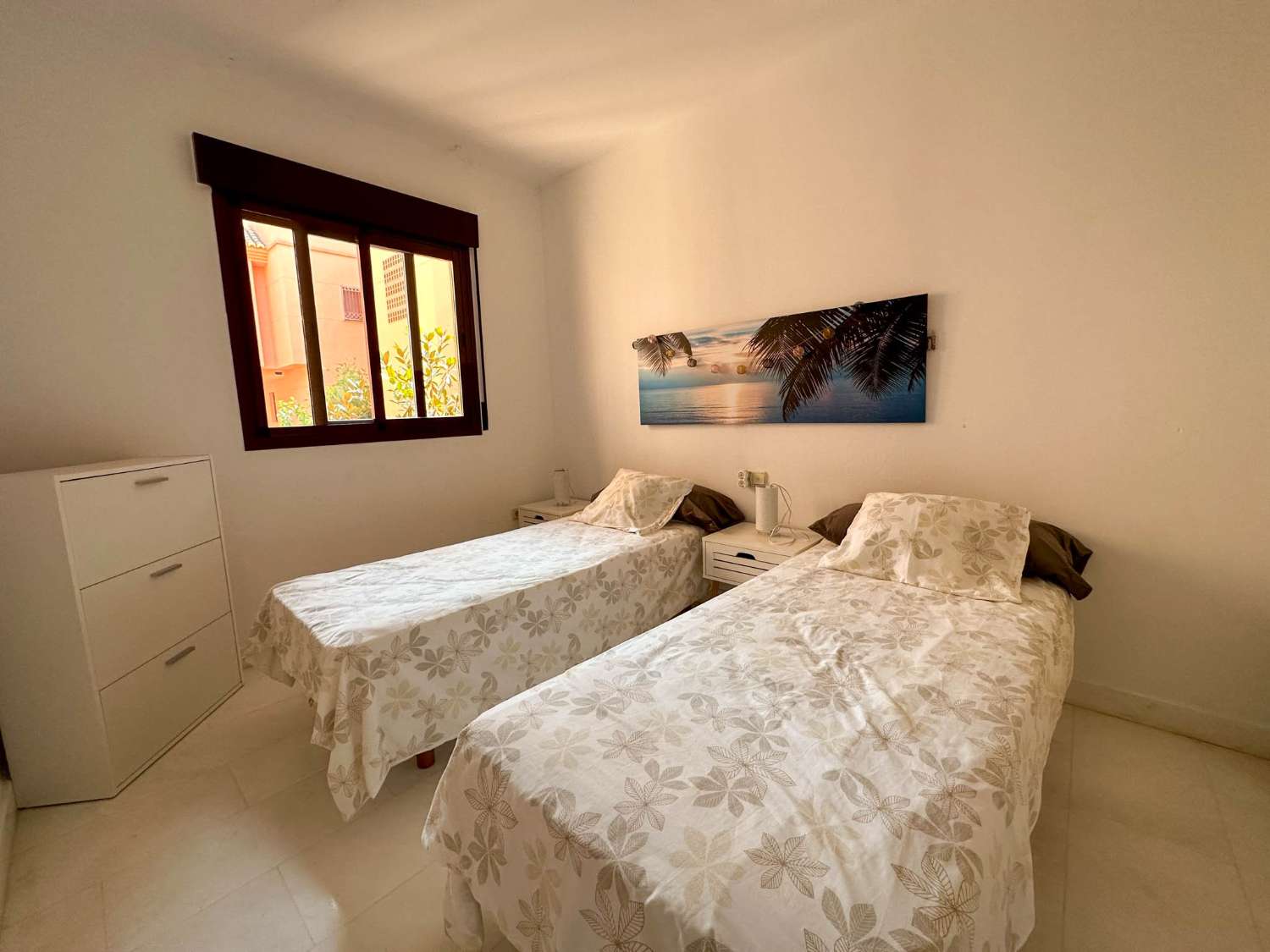 Licht appartement te huur in Playa Granada