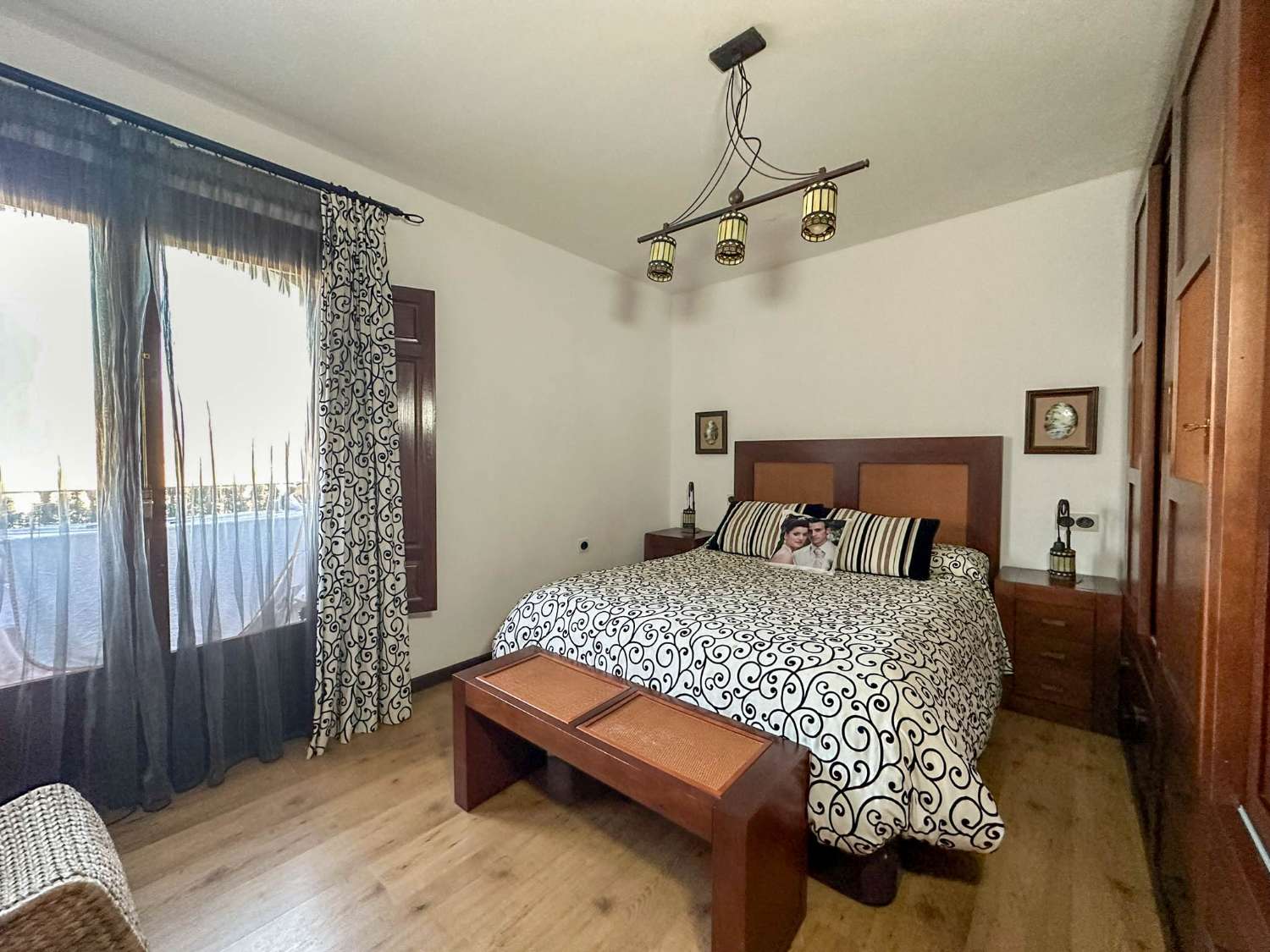 Preciosa casa de pueblo en venta en Salobreña