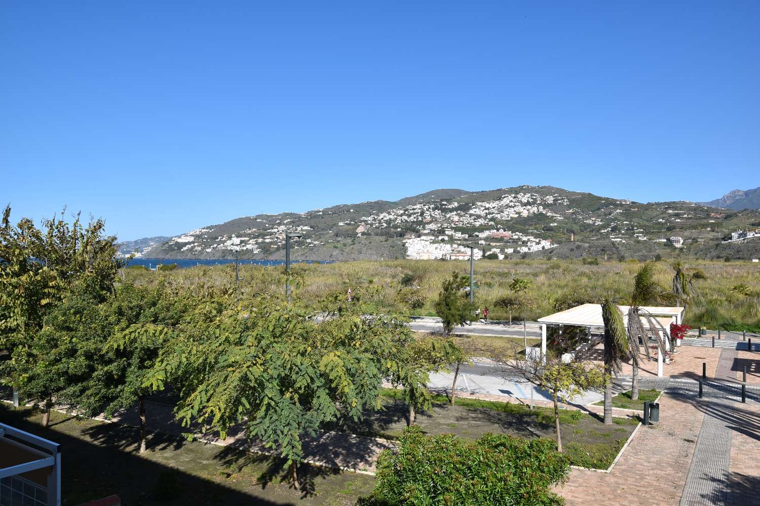 Bonita casa adosada en venta en la Playa de Salobreña