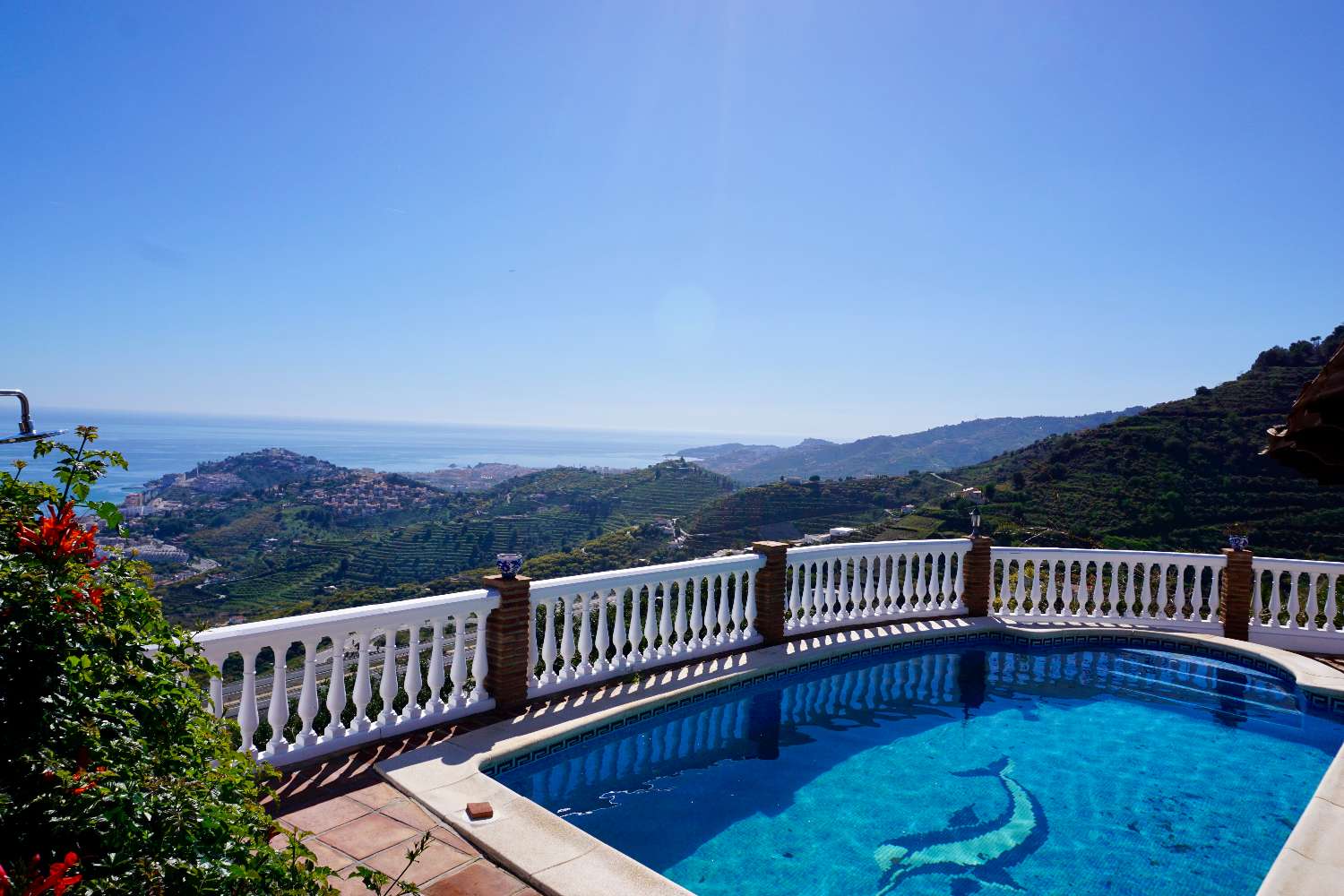 Espectacular villa en un entorno natural para disfrutar de la tranquilidad y de unas vistas impresionantes