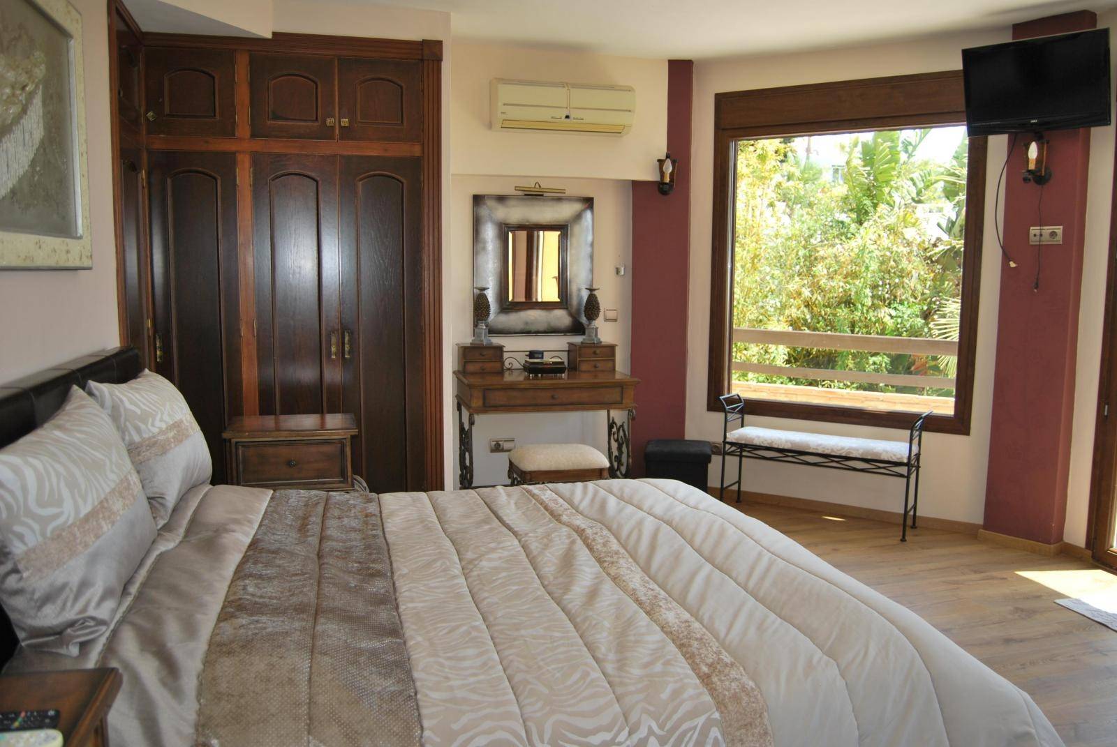 Preciosa villa en venta en Monte de los Almendros, Salobreña