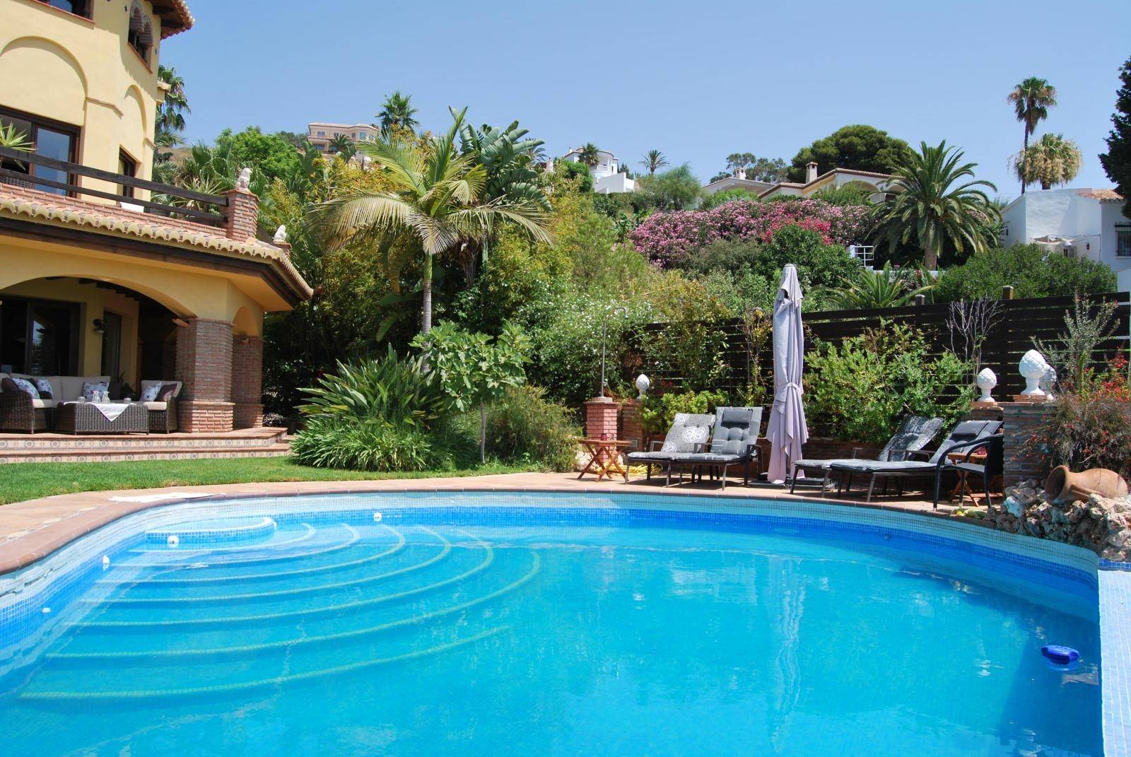 Preciosa villa en venta en Monte de los Almendros, Salobreña