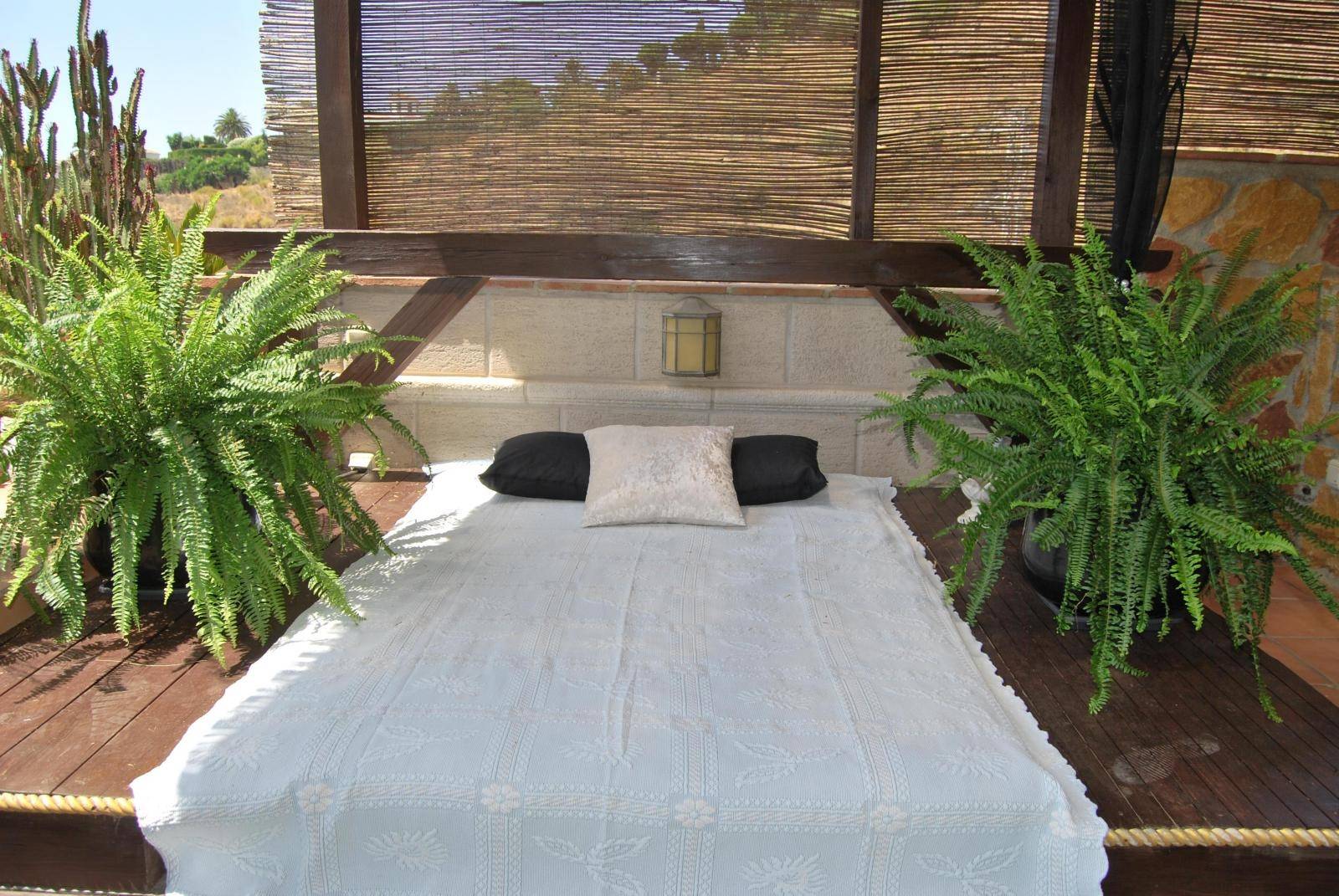Preciosa villa en venta en Monte de los Almendros, Salobreña