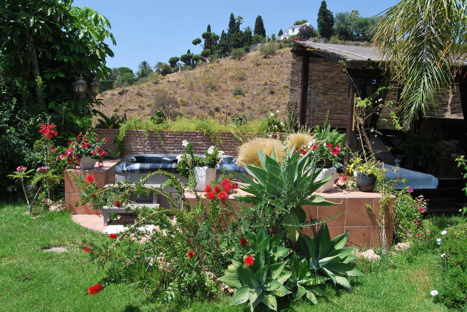 Preciosa villa en venta en Monte de los Almendros, Salobreña