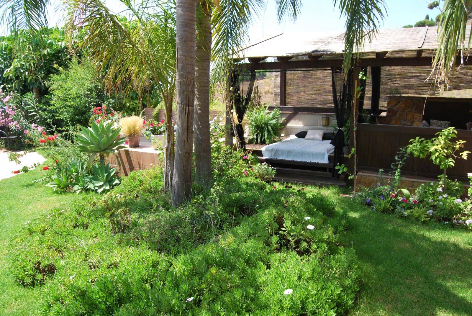 Preciosa villa en venta en Monte de los Almendros, Salobreña