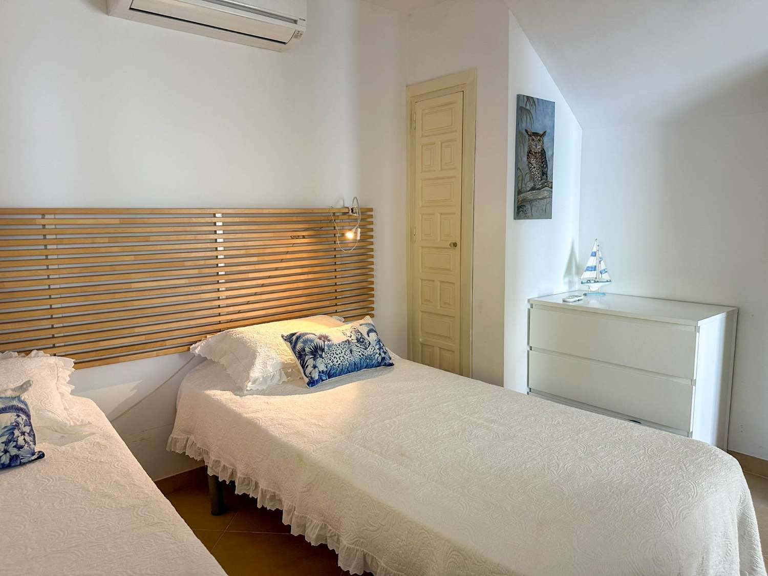 Villa for sale on the seafront in Salobrena