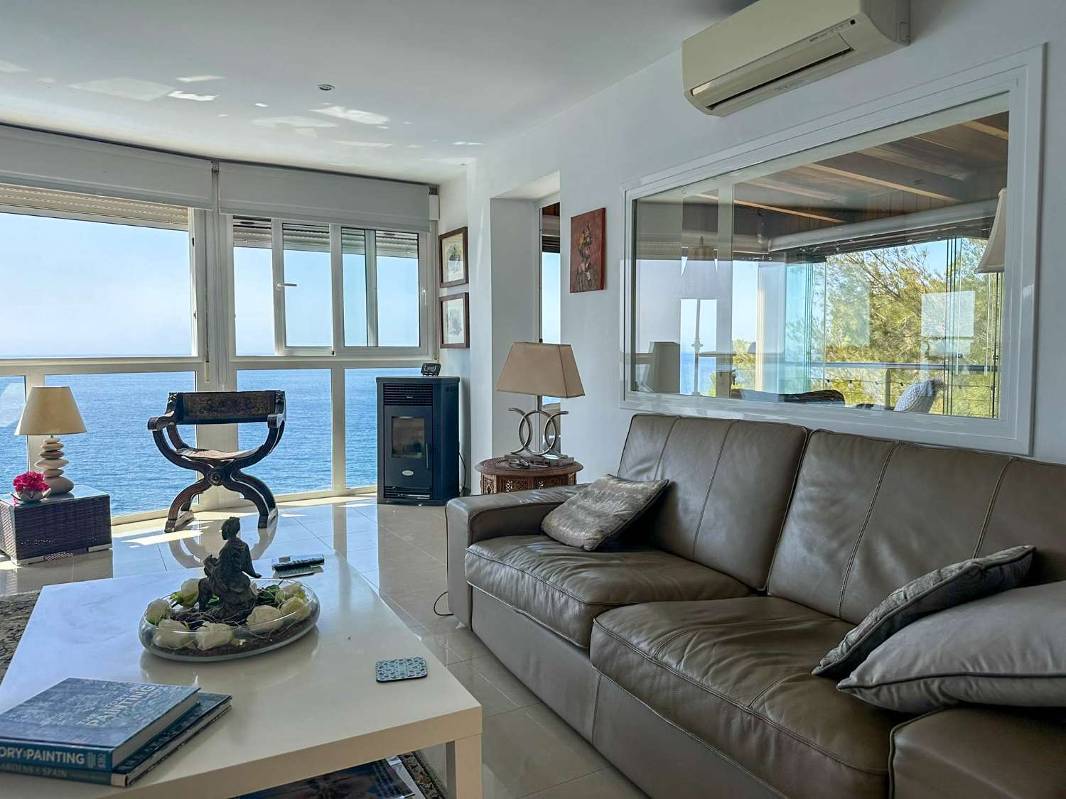Villa for sale on the seafront in Salobrena