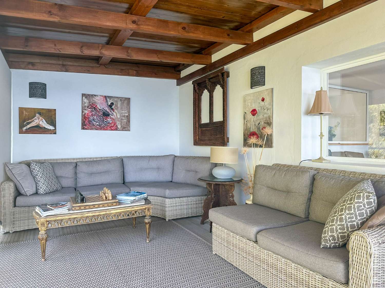 Villa for sale on the seafront in Salobrena
