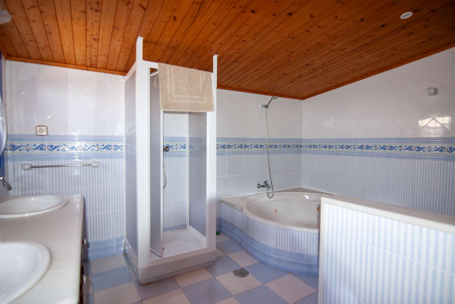 Villa uthyres i Salobreña
