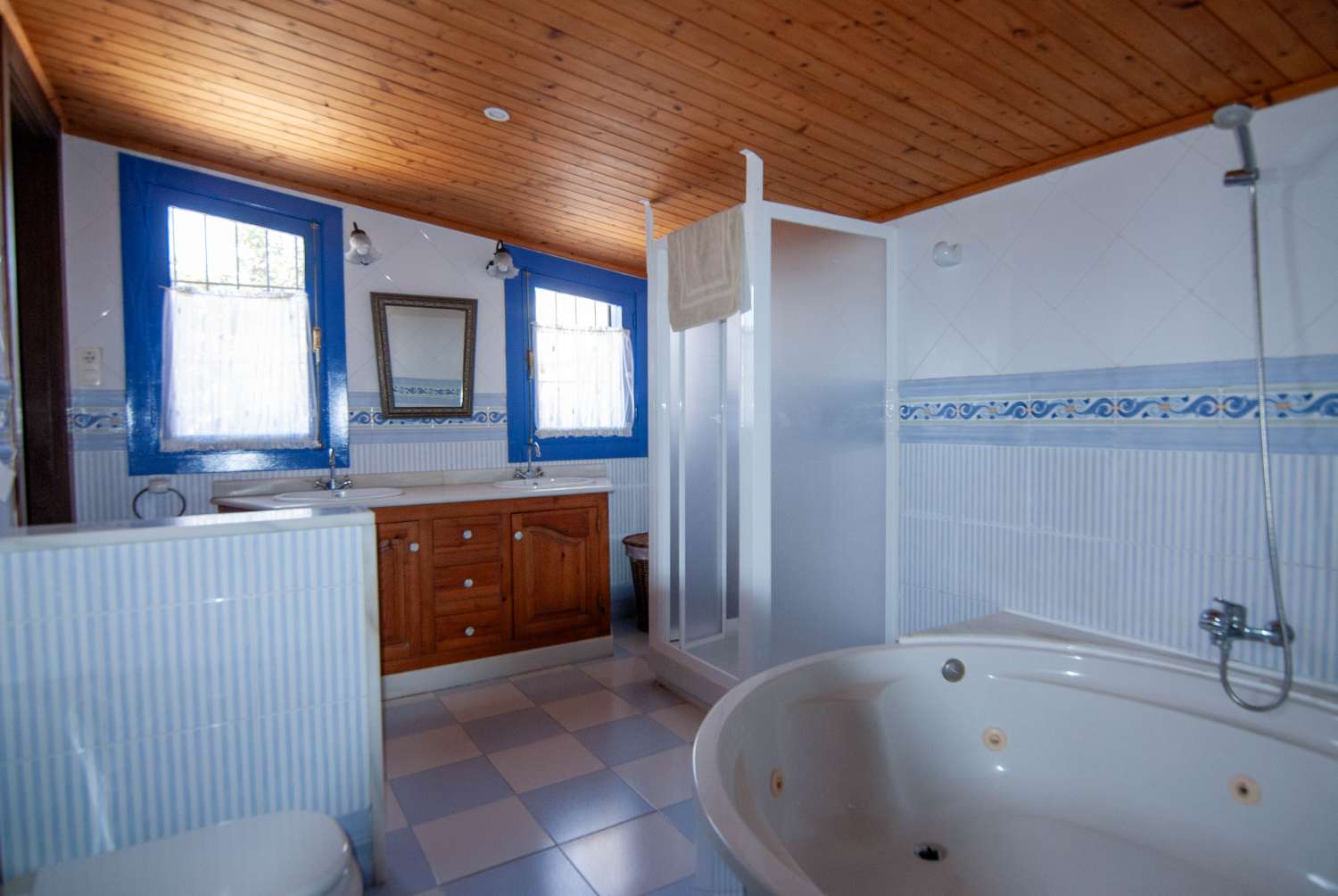 Villa uthyres i Salobreña