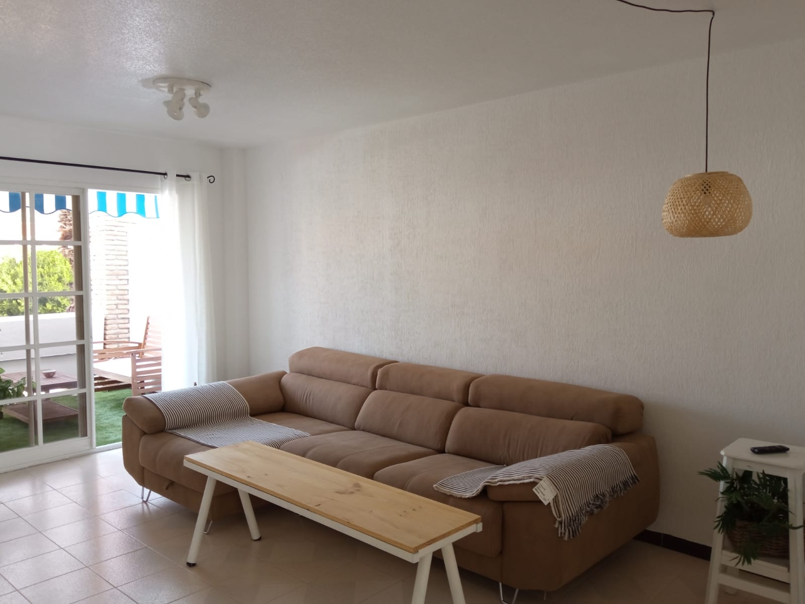 Idílico apartamento con terraza en Salobreña