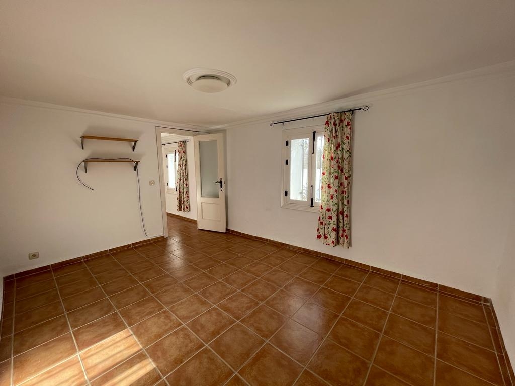 Nice and spacious house for sale in Matagallares, Salobrena