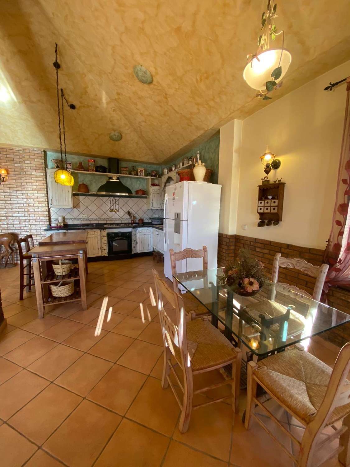 MAGNIFICENT COUNTRY HOUSE FOR SALE IN ÍTRABO