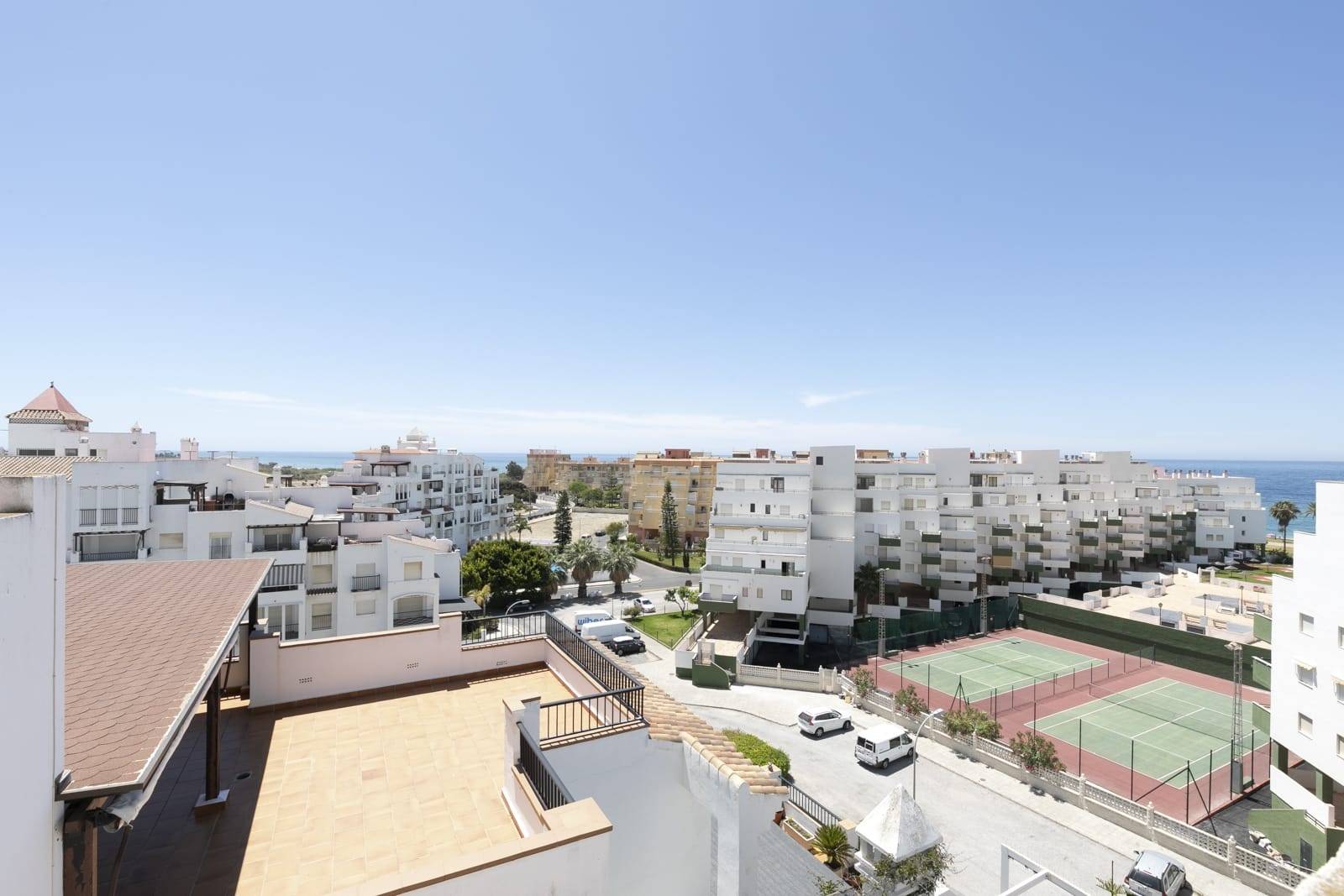 Charmant penthouse à vendre à Salobrena en bord de mer