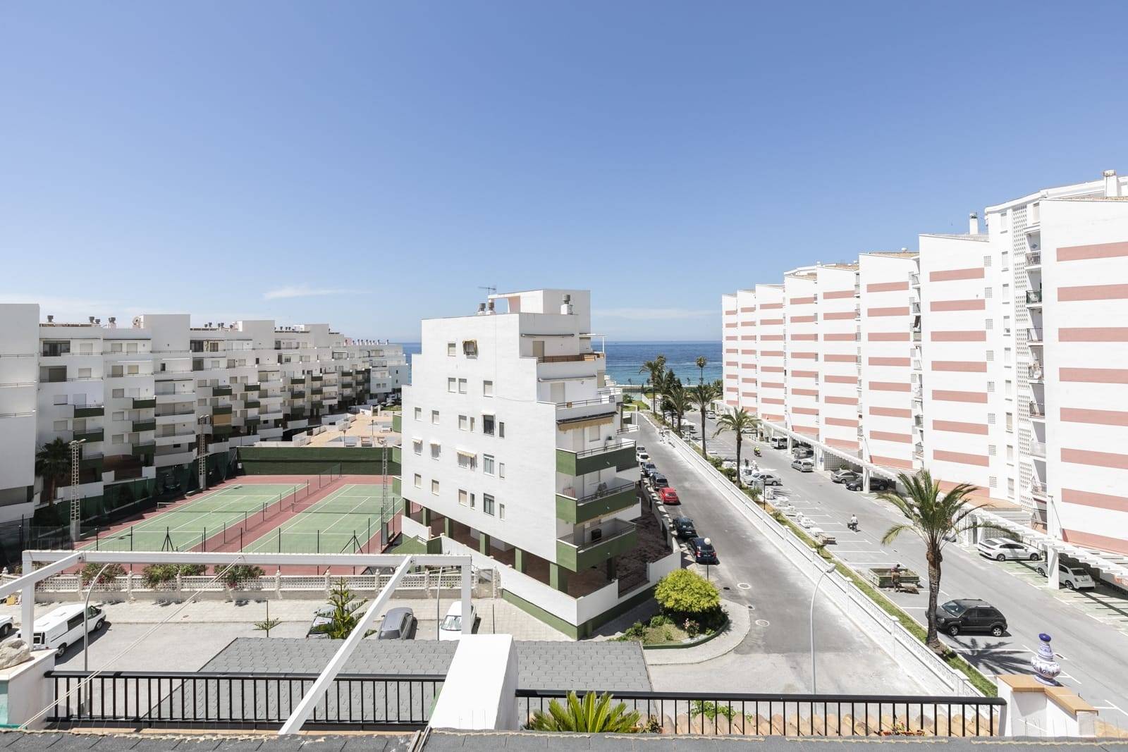 Charmant penthouse à vendre à Salobrena en bord de mer