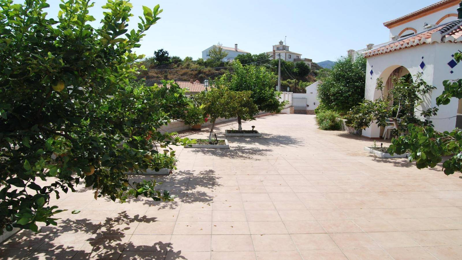 Villa for sale in Molvízar