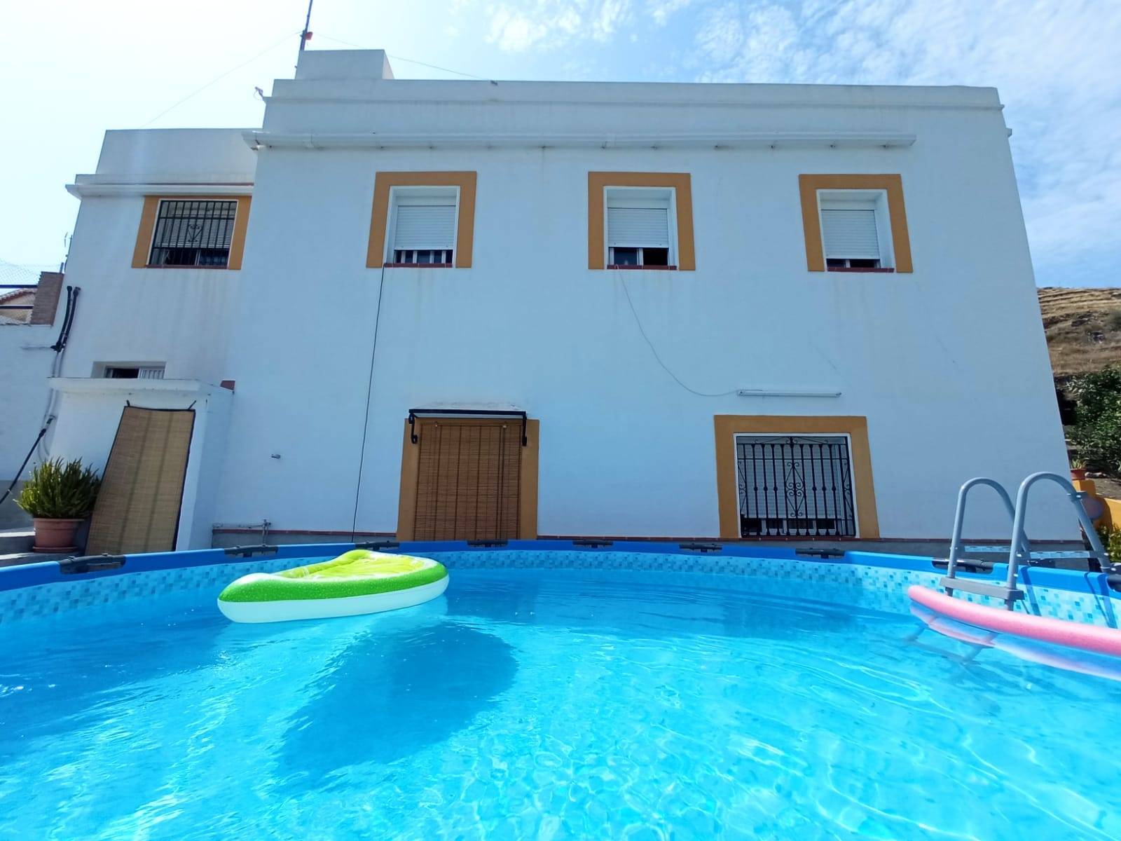 Belle maison jumelée avec une vue imprenable sur la mer !