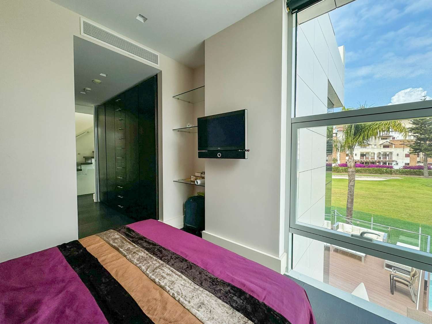 Villa for sale in Motril