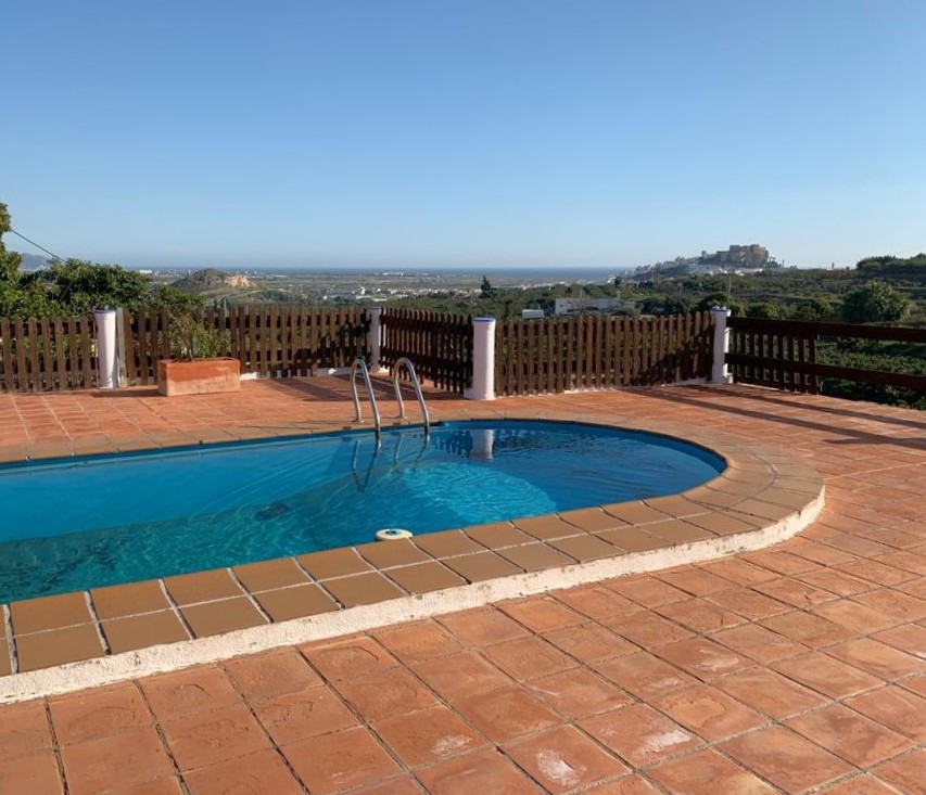 Casa de campo en venta en Salobreña con piscina privada y fantásticas vistas