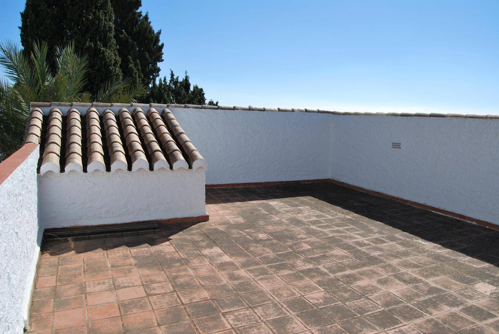 Villa for long term rent in Monte de los Almendros