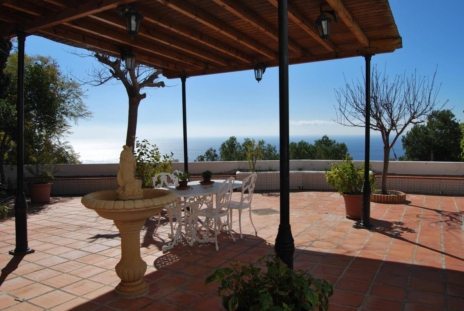 Villa pour location à long terme à Monte de los Almendros