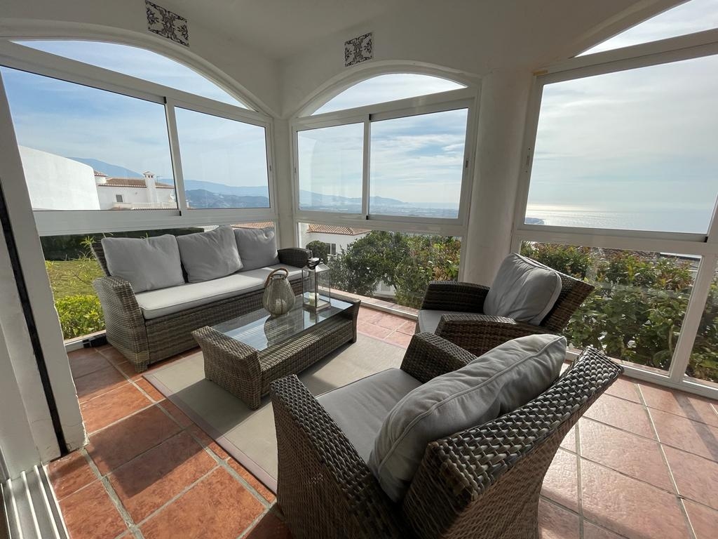 Villa for rent in Salobreña