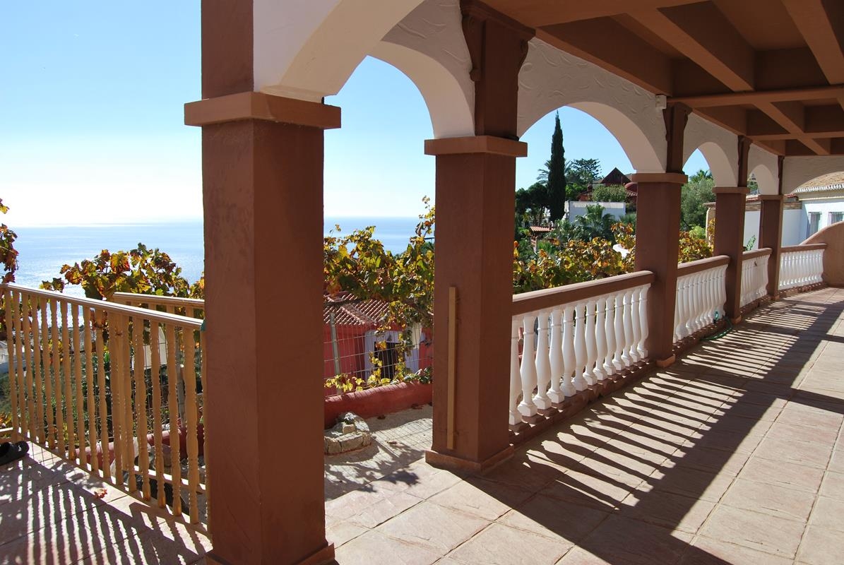 Villa for sale in Salobreña