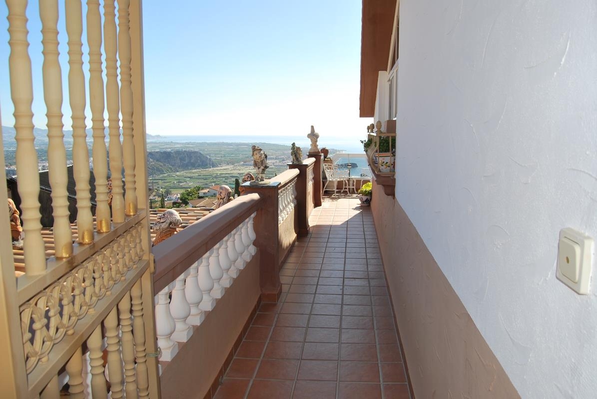 Villa for sale in Salobreña