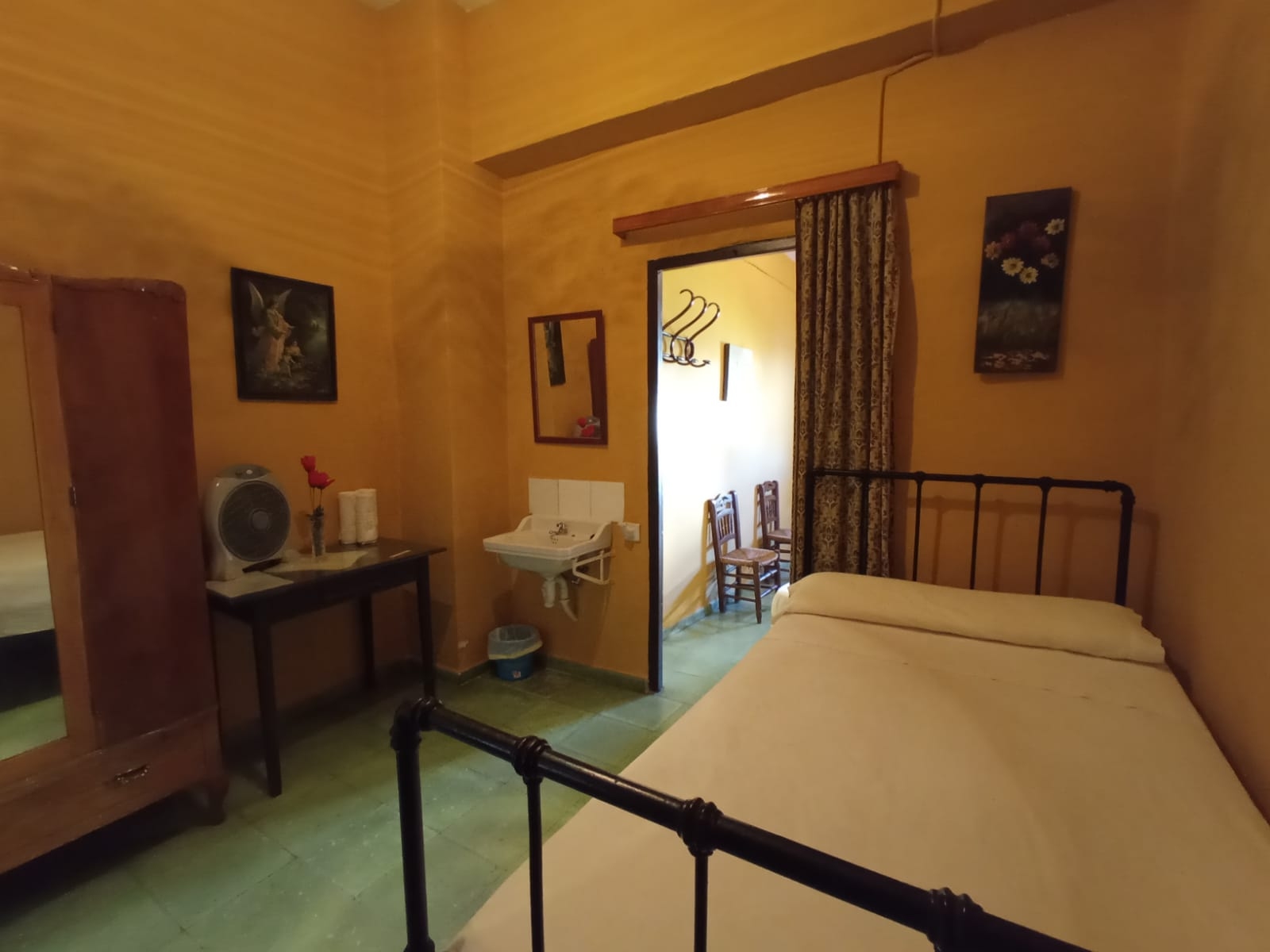 Pension for sale in Salobreña