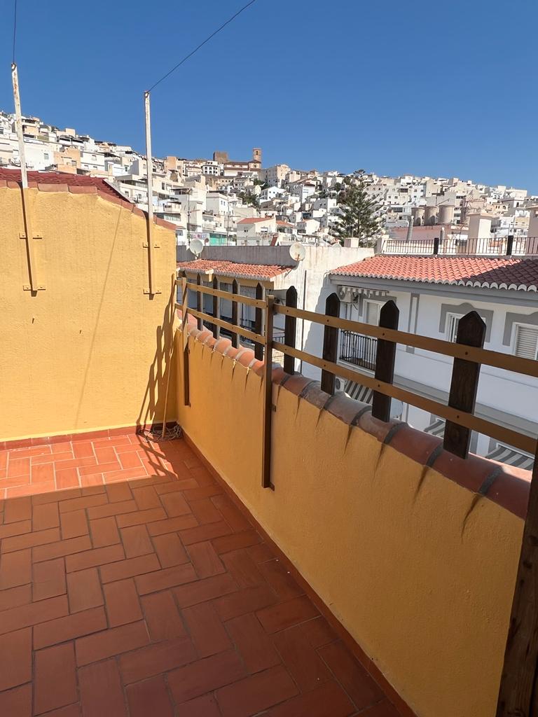 HOUSE FOR SALE WITH GARAGE IN SALOBRENA