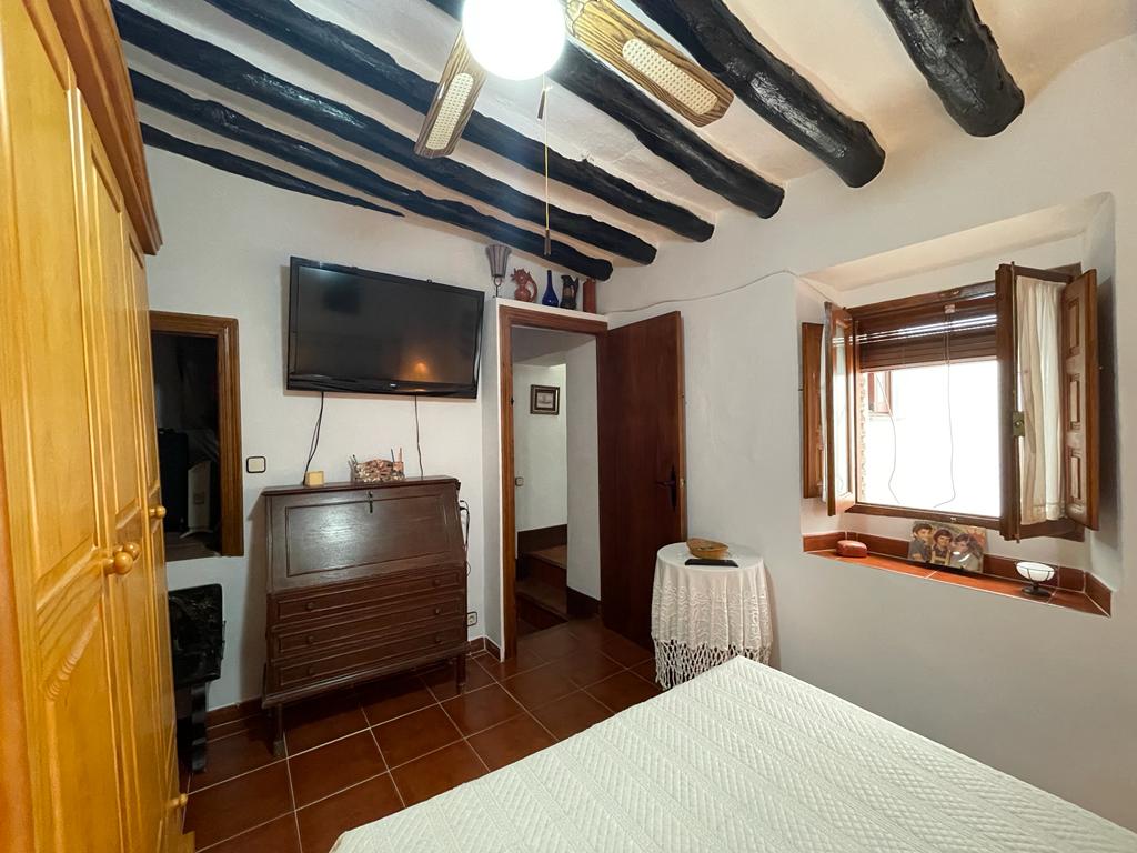 CASA EN VENTA EN ÍTRABO