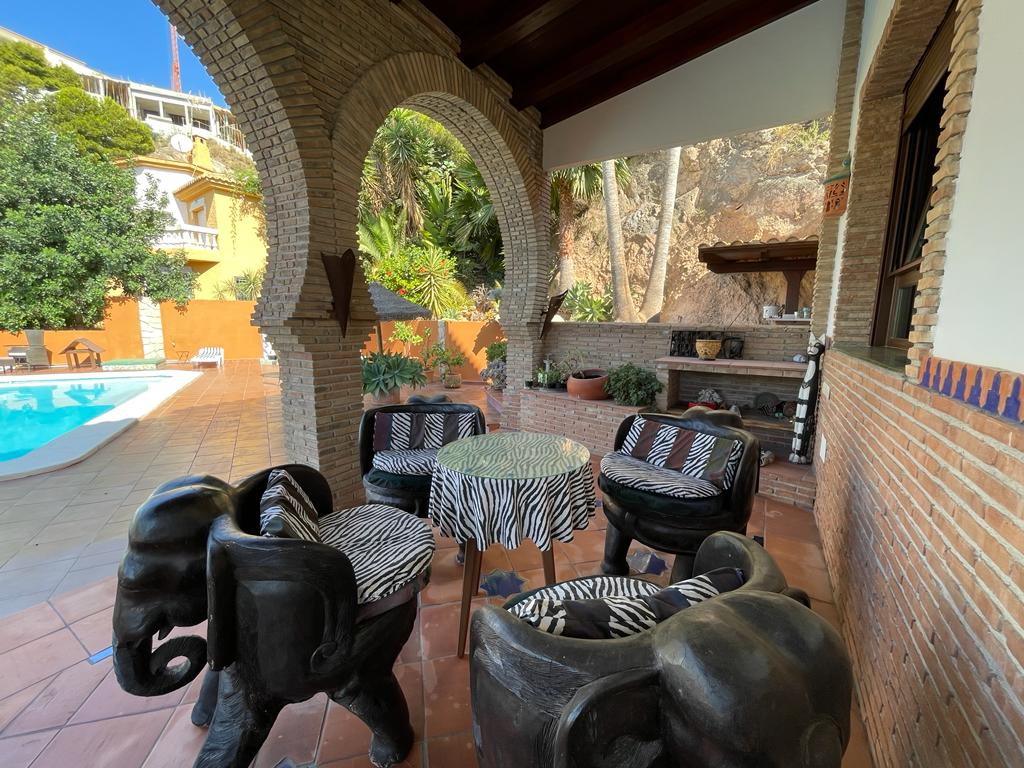 Villa for sale in Salobreña