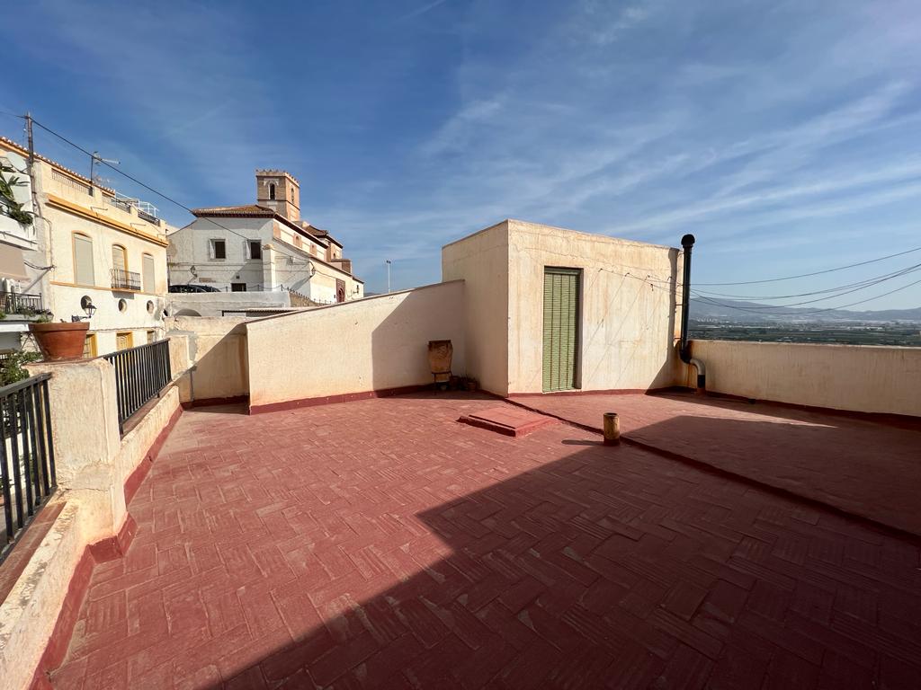 House with views for sale in the old town of Salobreña