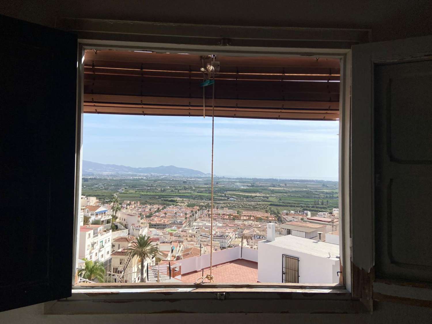 House with views for sale in the old town of Salobreña