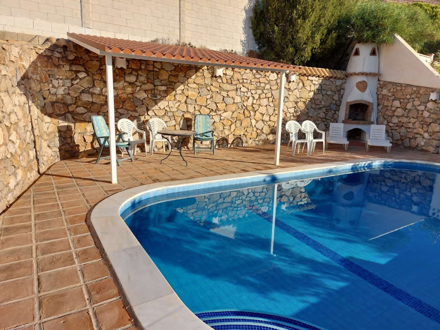 Wonderful villa for sale with private pool, mature gardens and panoramic sea views