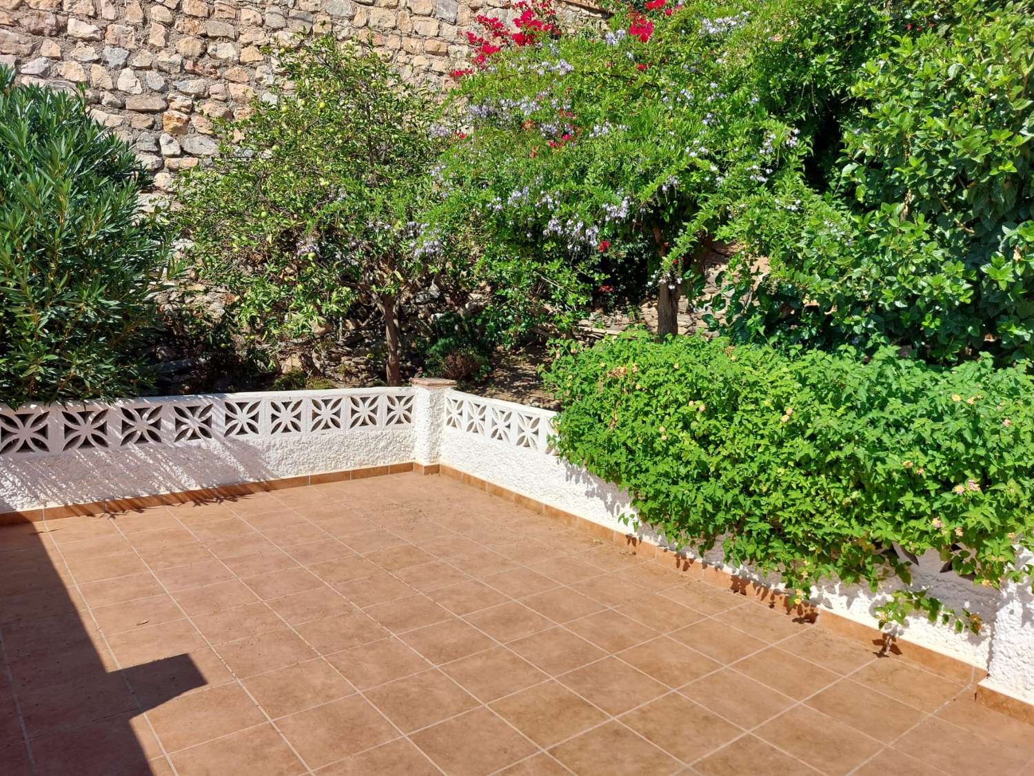 Wonderful villa for sale with private pool, mature gardens and panoramic sea views