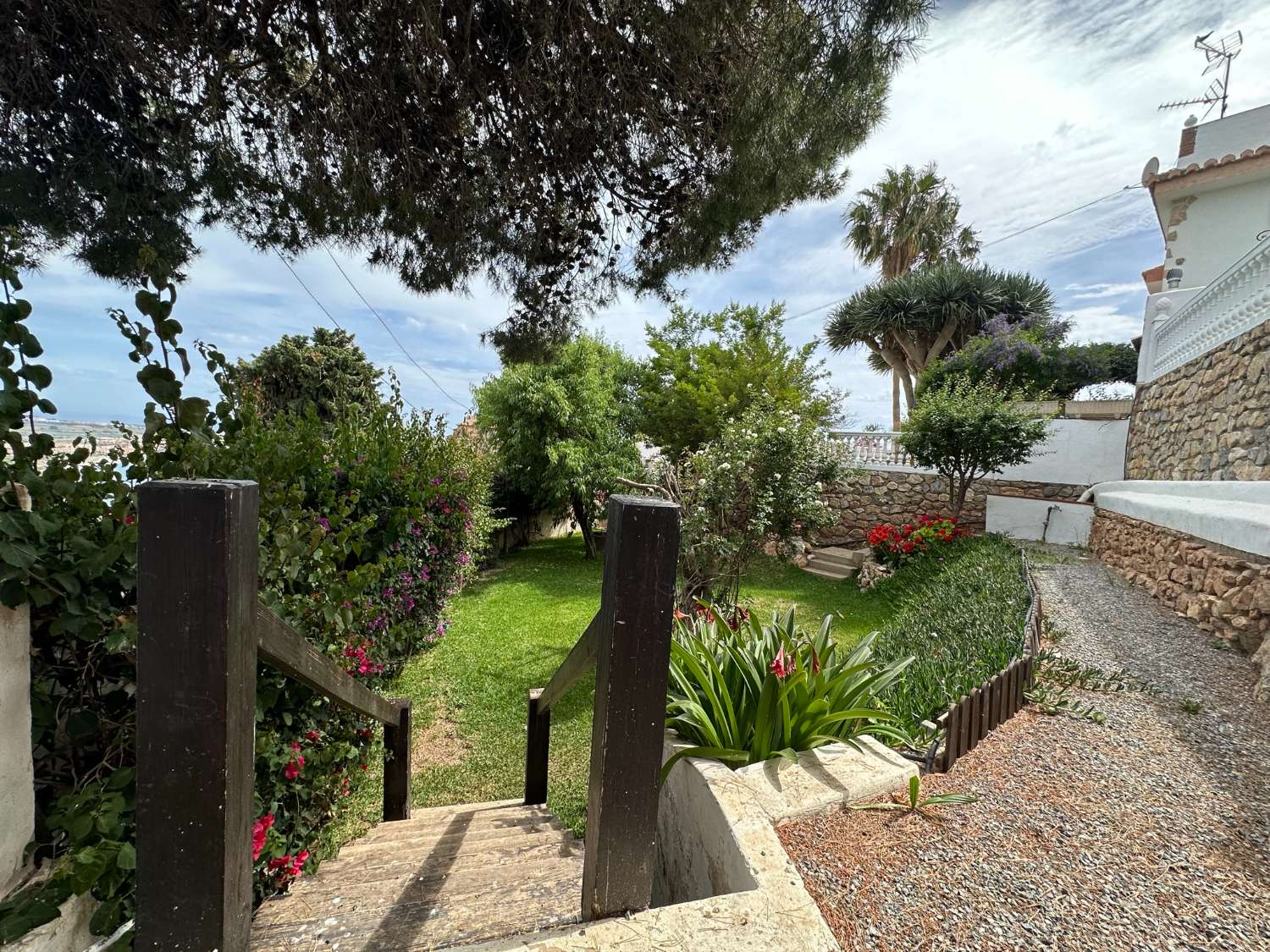 فيلا للبيع في Monte los Almendros - El Pargo - Costa Aguilera (Salobreña)