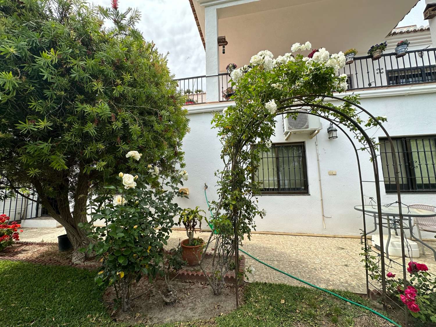 Villa à vendre avec des vues incroyables à Monte de los Almendros