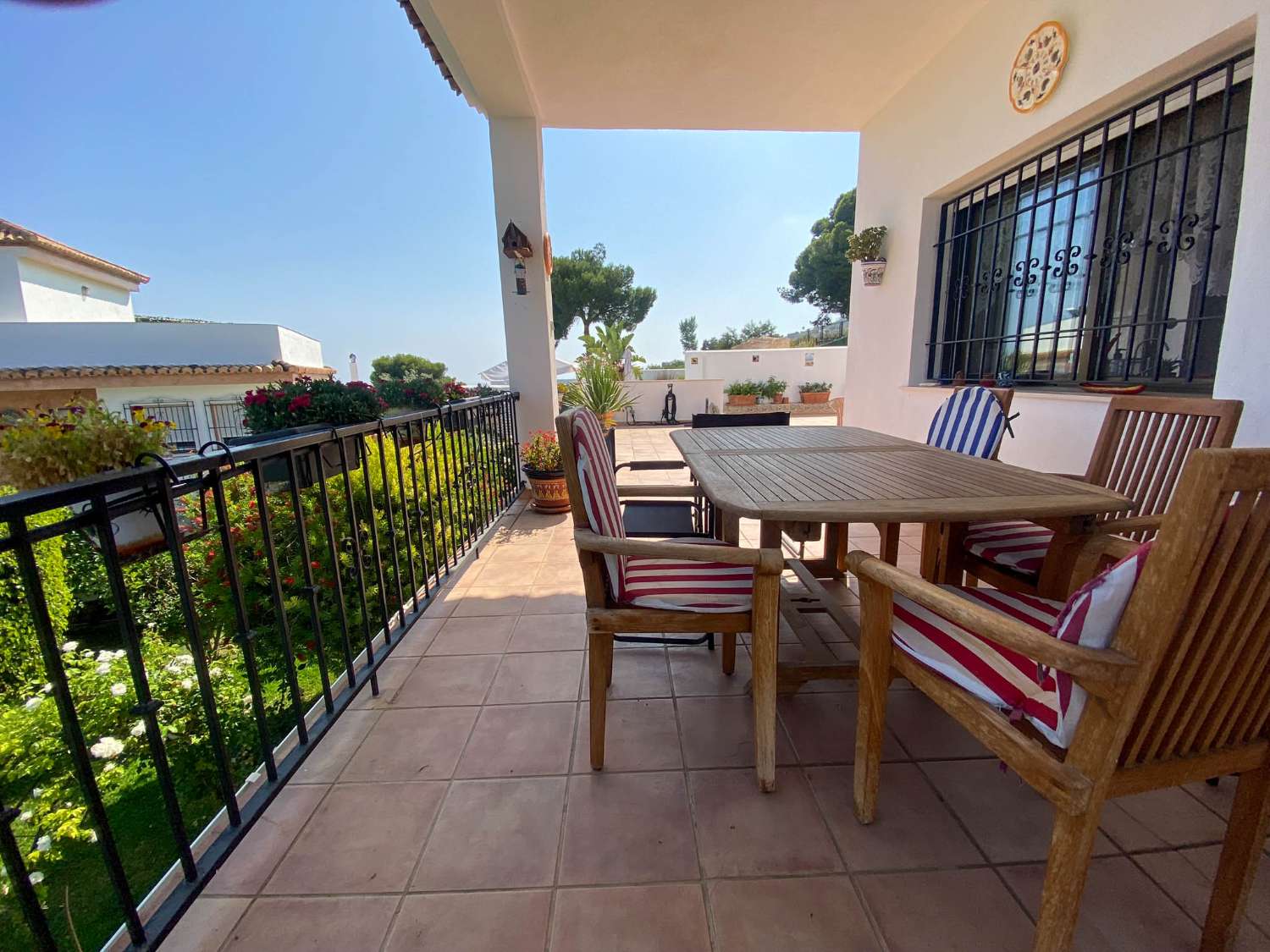 Villa for sale with incredible views in Monte de los Almendros