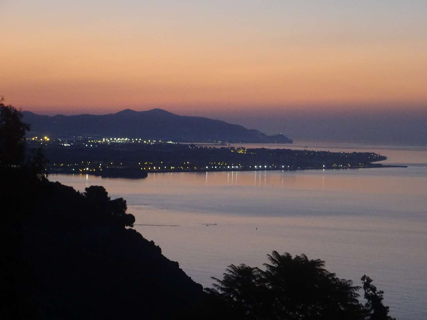 Villa myynnissä Monte los Almendros - El Pargo - Costa Aguilera (Salobreña)