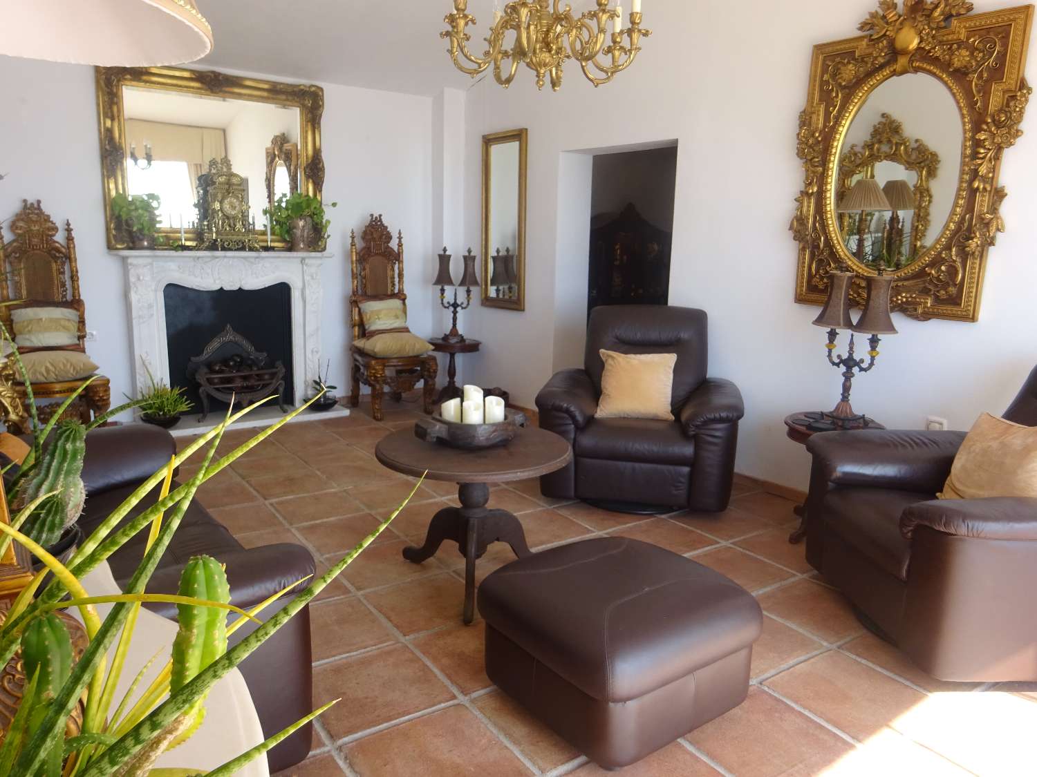 Beautiful, very private front line villa for sale between Almunecar and Salobrena