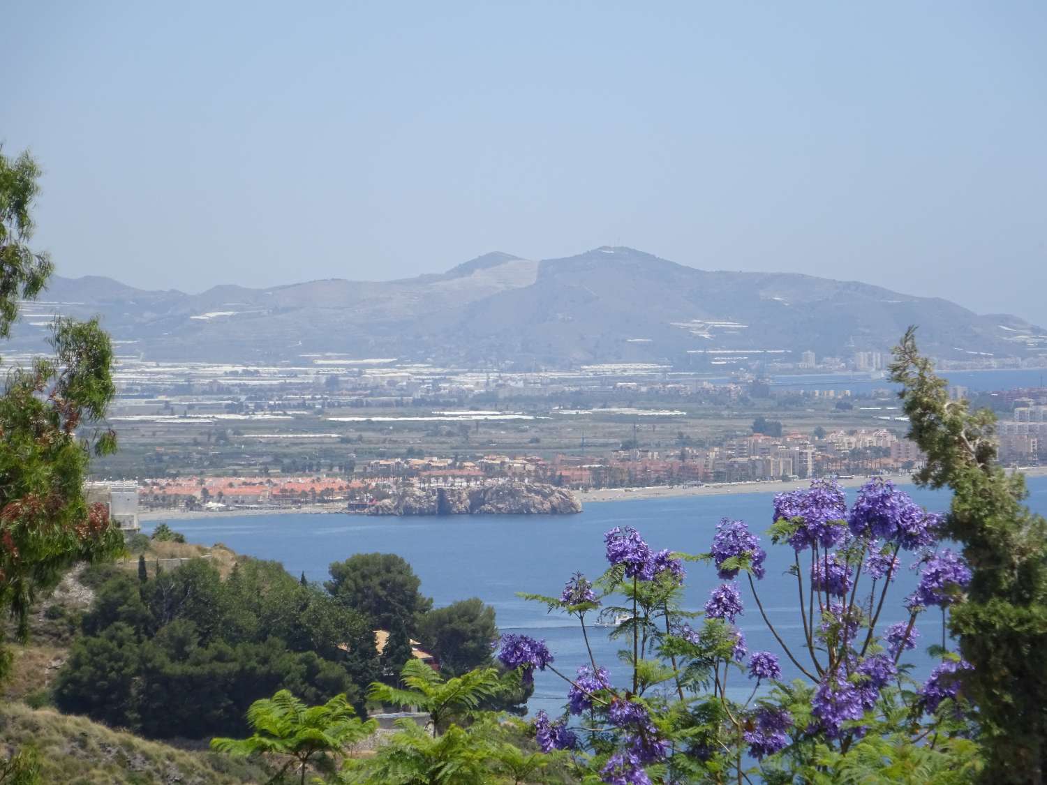 فيلا للبيع في Monte los Almendros - El Pargo - Costa Aguilera (Salobreña)