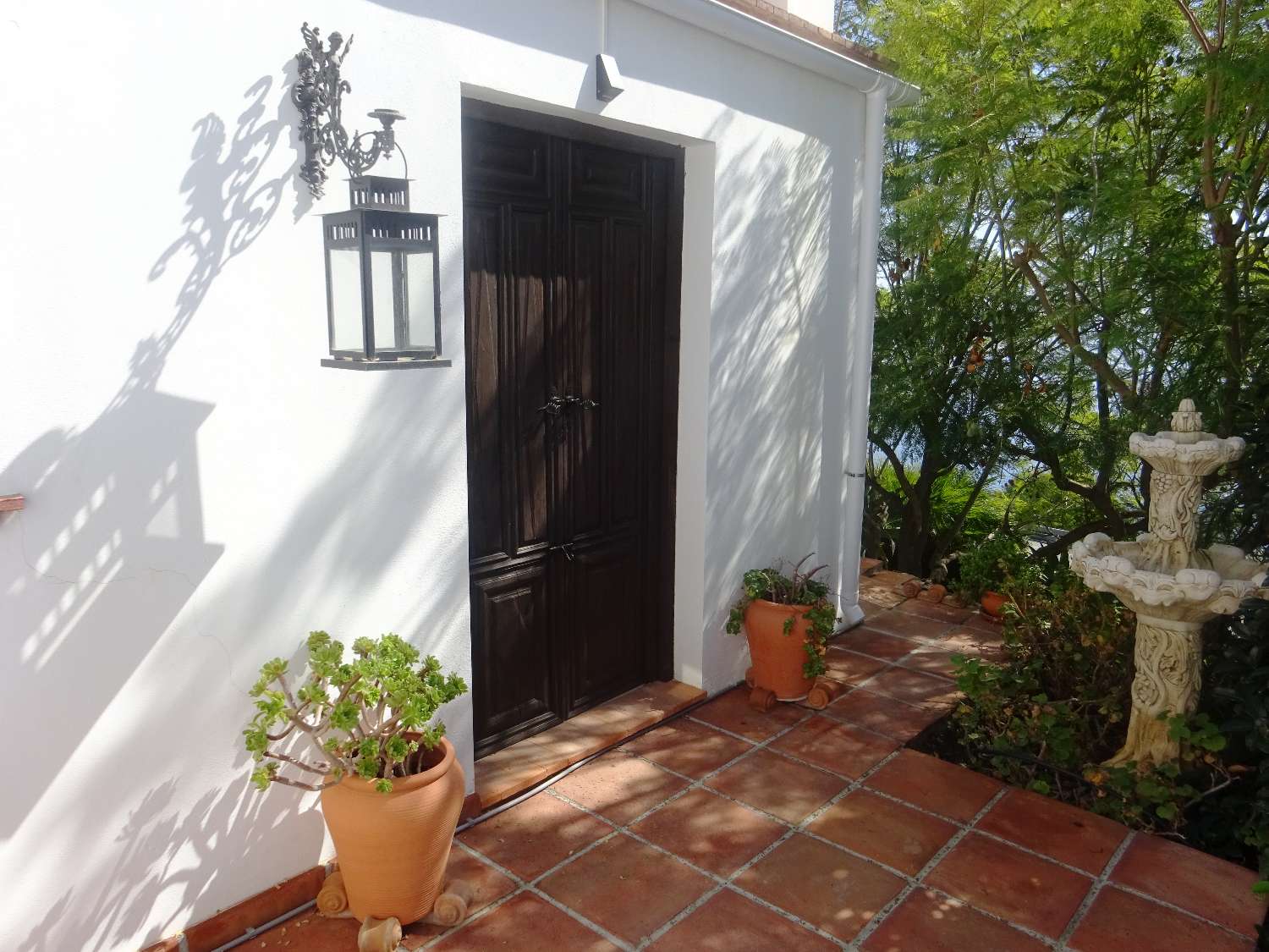 Beautiful, very private front line villa for sale between Almunecar and Salobrena