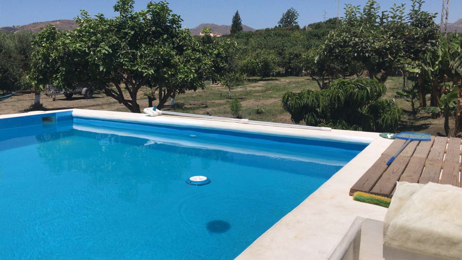 Casa de campo con terreno y vistas en Lobres