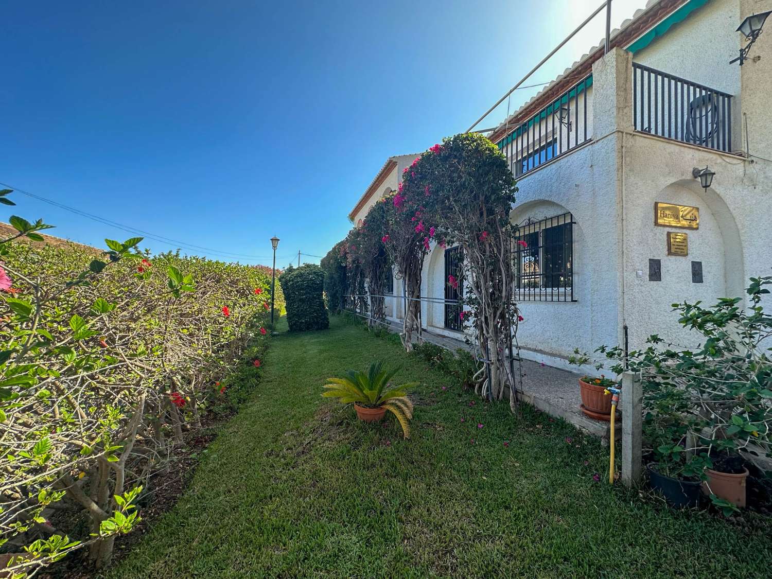 Espectacular villa en venta en Monte de los Almendros