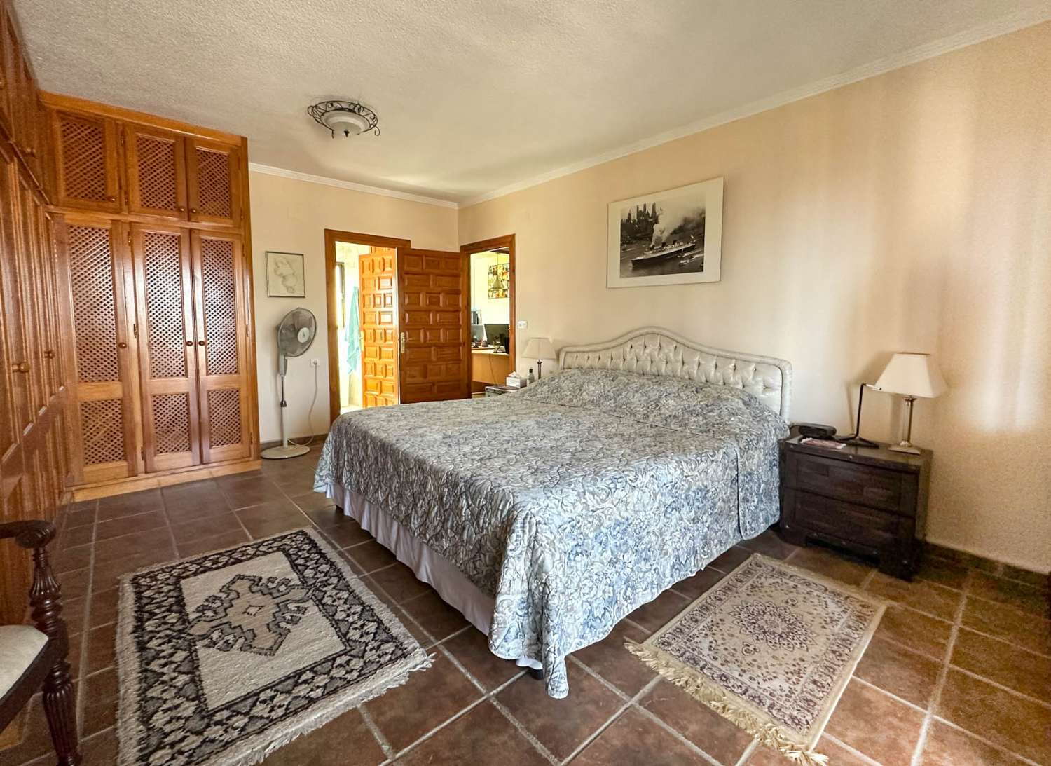 Espectacular villa en venta en Monte de los Almendros